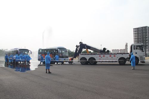 漯河市组织开展2024年道路运输防汛专项应急演练